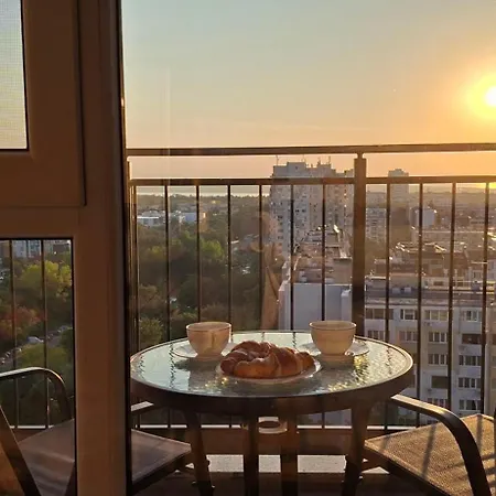 Arena Izgrev Luxury - Sea View, Skyline, Free Parking * Μπουργκάς